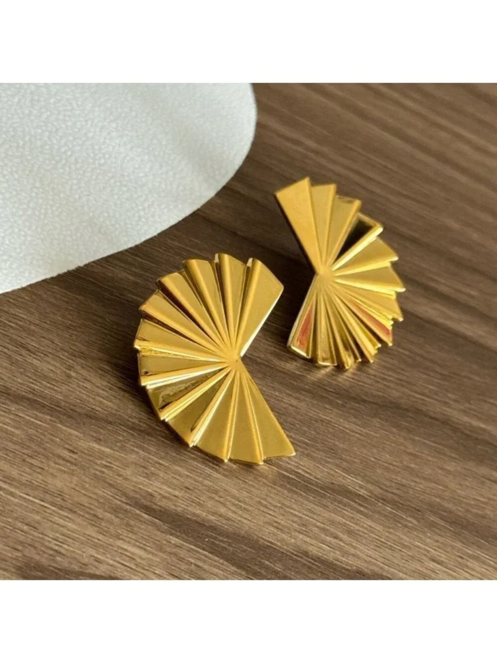 Fan Earrings Q189